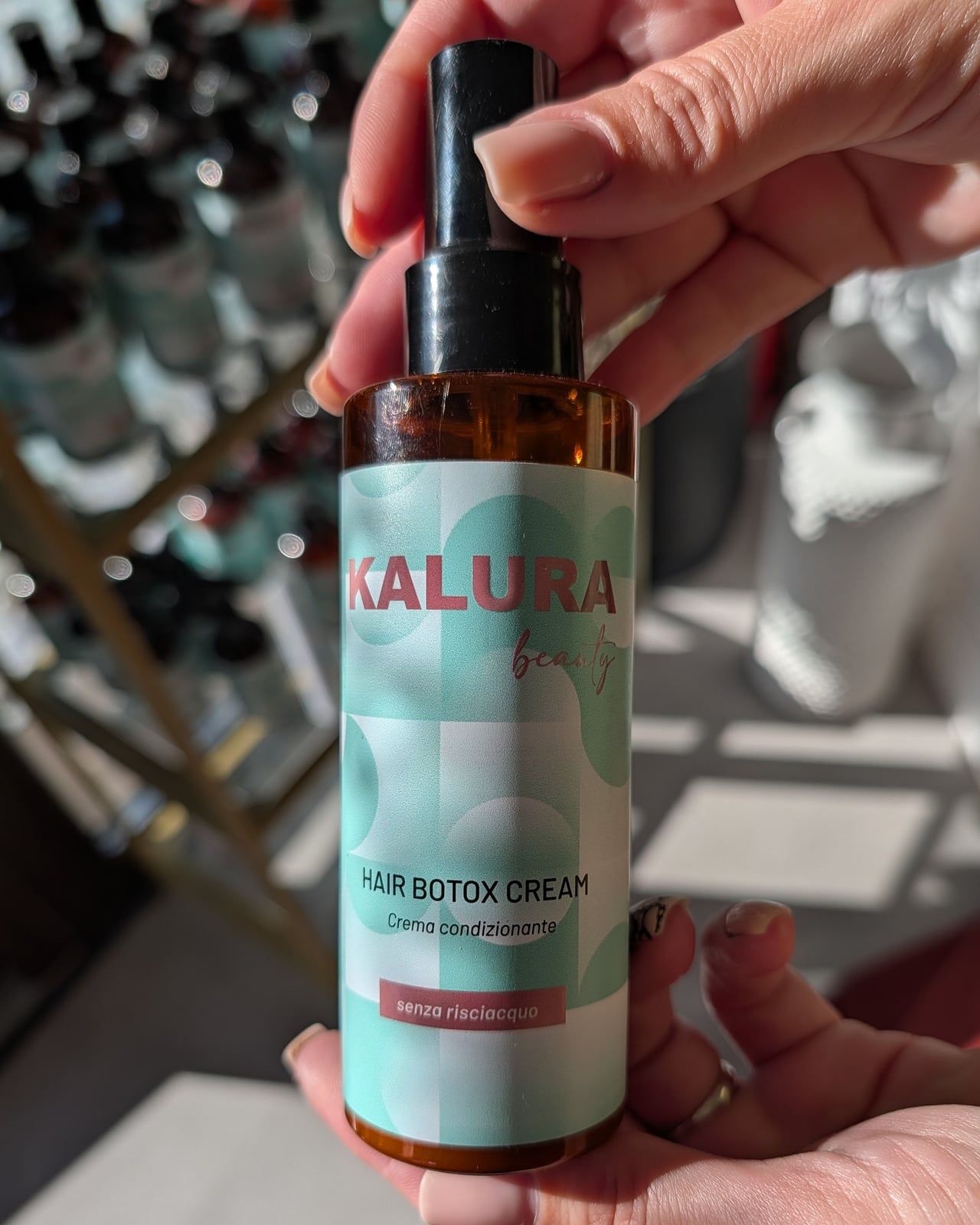 Flaconul Kalura Beauty Hair Botox Cream, cremă balsam fără clătire